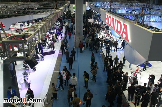 第十一屆中國(guó)摩博會(huì)展會(huì)現(xiàn)場(chǎng)