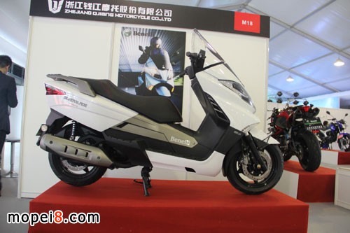 錢(qián)江貝納利現(xiàn)身2013中國(guó)國(guó)際摩托車跨國(guó)采購(gòu)洽談會(huì)