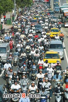 臺灣每百人擁有67.6輛摩托車