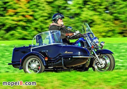 反牛頓定律的大排量鈴木Intruder 1500邊三輪摩托車