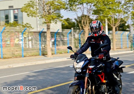 錢江貝納利黃龍600