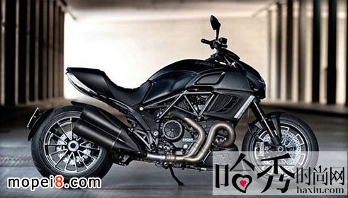 杜卡迪摩托車推出全新Diavel Dark(黑暗巨魔)