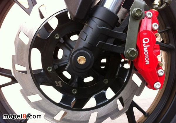 錢江藍(lán)寶龍摩托車碟剎