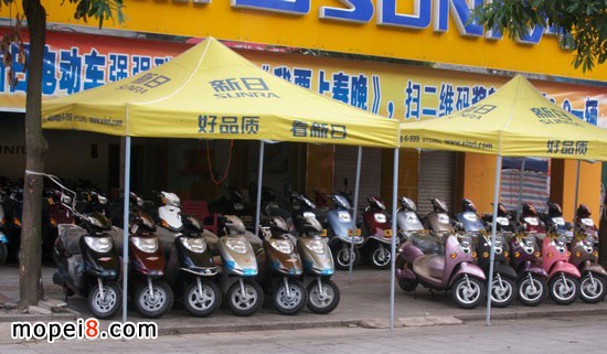 8月份玉林城區美林街諸多品牌電動車銷售明顯下降