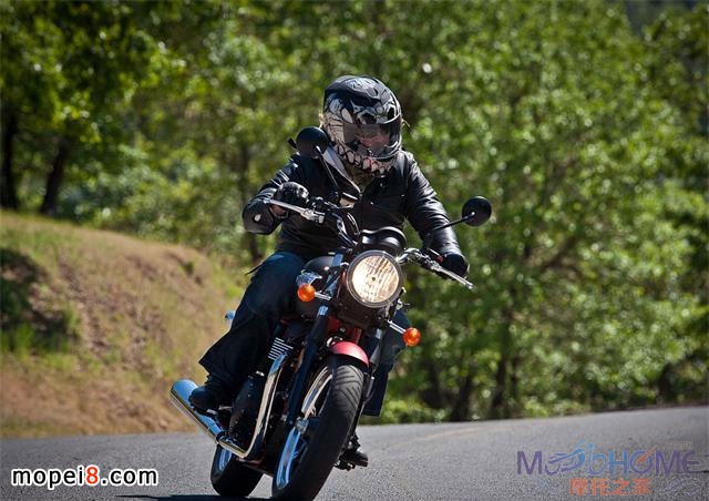 2013款凱旋Triumph Bonneville摩托車試駕