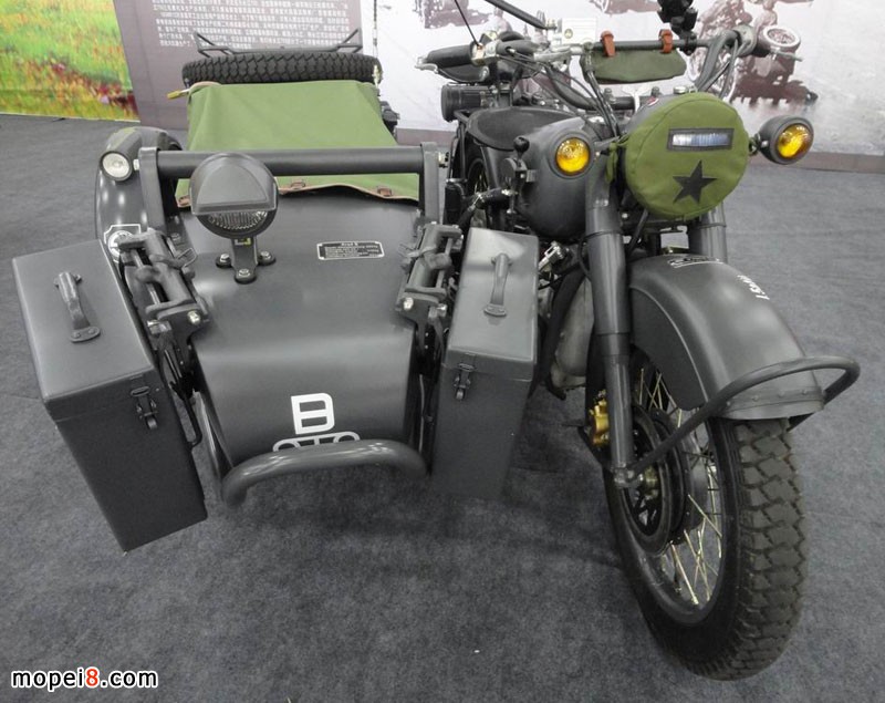 長江750三輪車最早為軍用原車型為德國寶馬R71