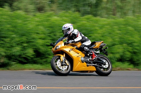 07Triumph Daytona675摩托車