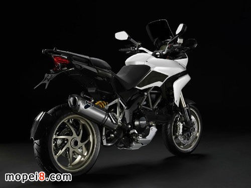 YAMAHA XJR1300雅馬哈摩托車