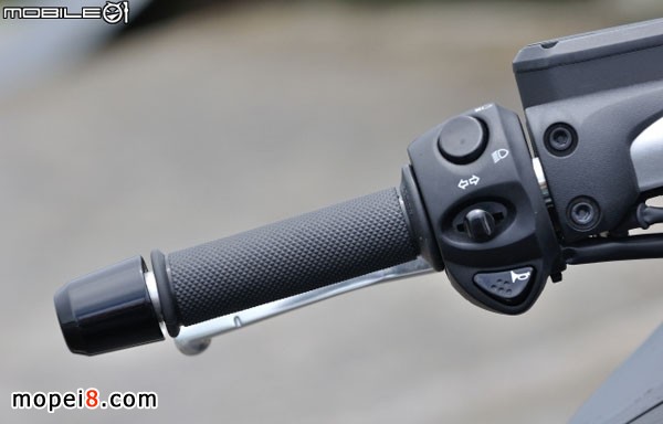 Śٿ_Aprilia SRV850Ħ܇x