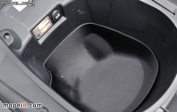 Śٿ_Aprilia SRV850Ħ܇x