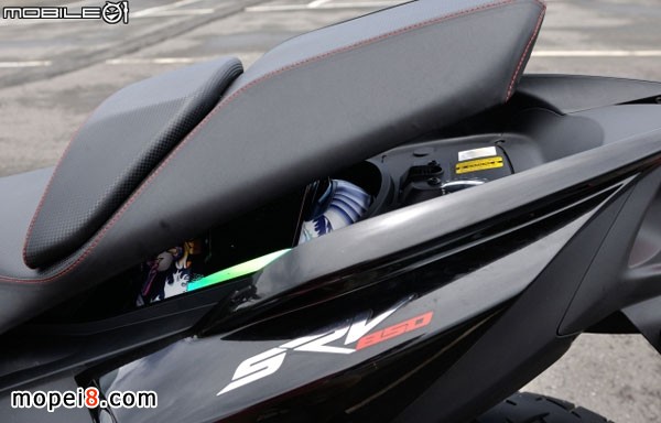 Śٿ_Aprilia SRV850Ħ܇