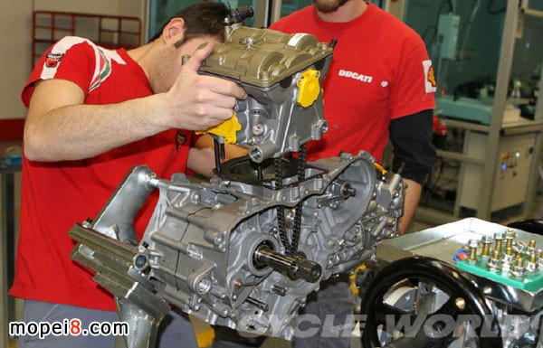 Ducati1199PanigalelәCb侀