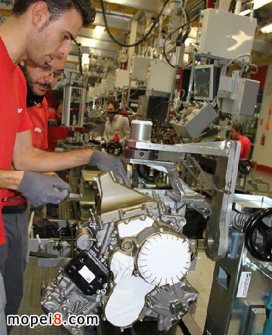 Ducati1199PanigalelәCb侀