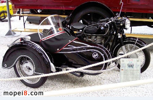 寶馬R26和R27單缸摩托車經典