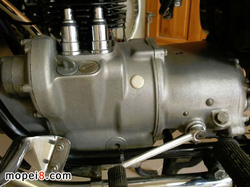 寶馬R26和R27單缸摩托車經典