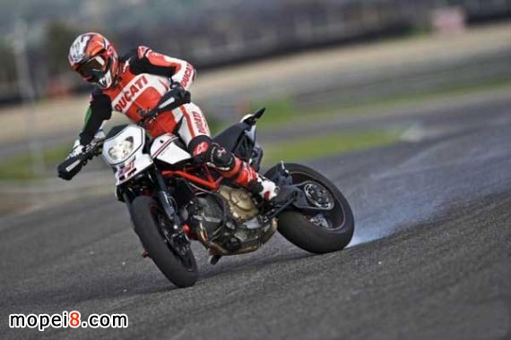 大排量摩托車駕駛技巧