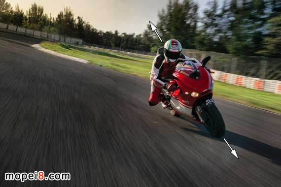 大排量摩托車駕駛技巧