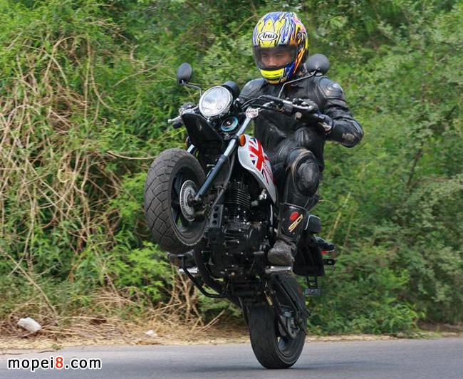 2013春風狒狒摩托車