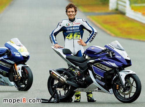 YAMAHA R25雅馬哈摩托車