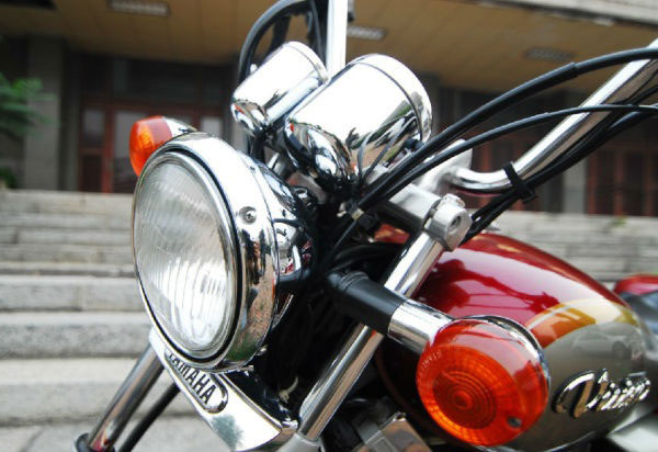 2000款雅馬哈ZY125