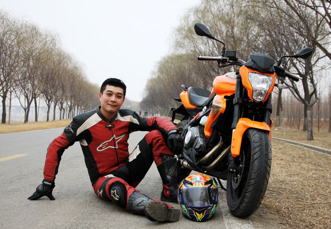 貝納利Benelli 藍寶龍BJ300GS摩托評測