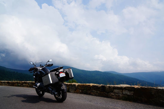 寶馬冒險車型2014BMW R1200GS摩托車評測