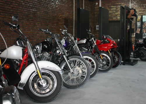 TP CHINA摩托車改裝廠牌