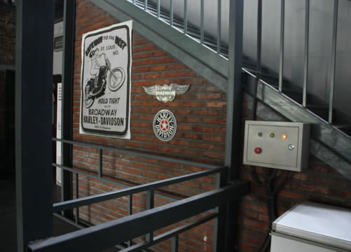 TP CHINA摩托車改裝廠牌