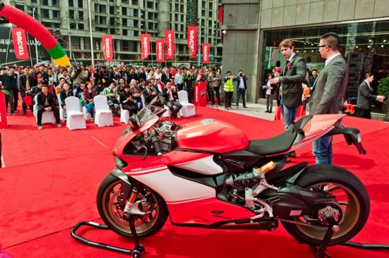 ſĦ܇1199 Superleggera