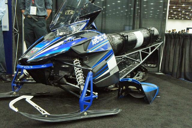 天然氣作為燃料的雪地摩托車