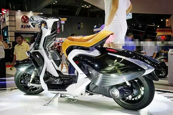 雅馬哈發(fā)布帶翅膀的踏板車