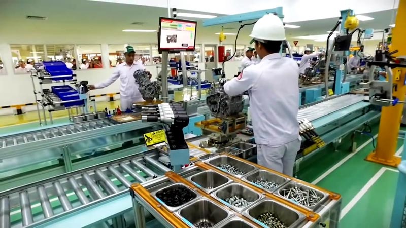 本田CBR250RR摩托車生產線