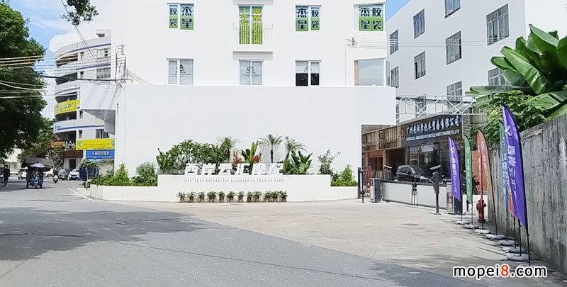 西岸云匯摩托車新能源電動車配件國際貿易園